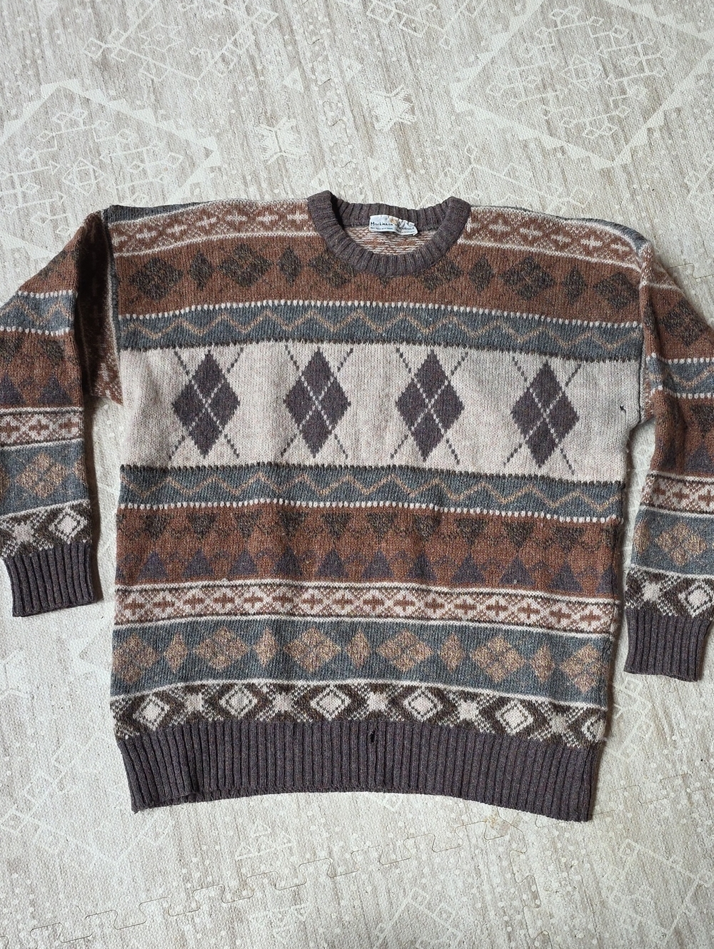 Vintage Mackinnon of Scotland 100% Wool Sweater